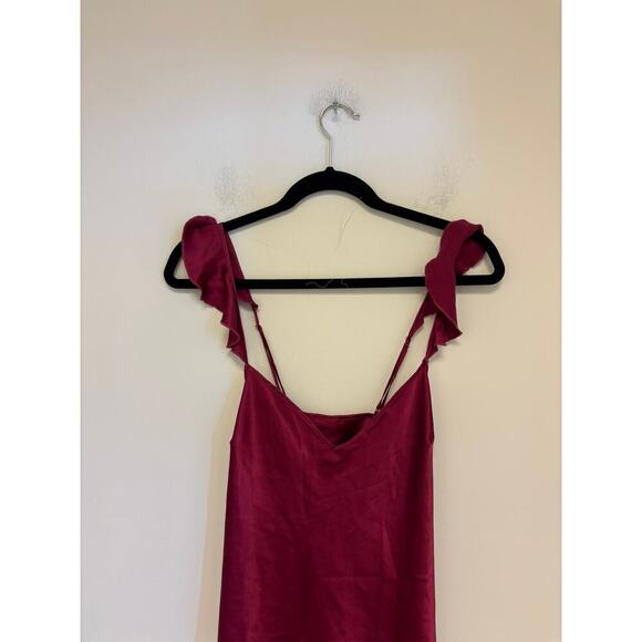 Victoria's Secret Ruffle Strap Cami Top NWT - Picture 2 of 5